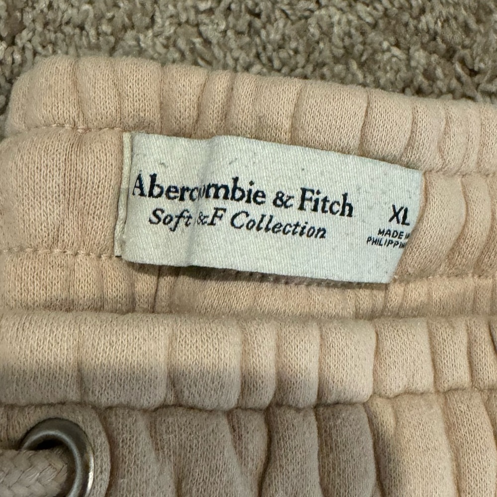 A&F (X2) C/G Size Xl - image 3